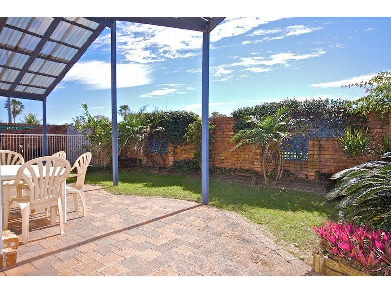 2 Coonawa Street, Buddina QLD 4575