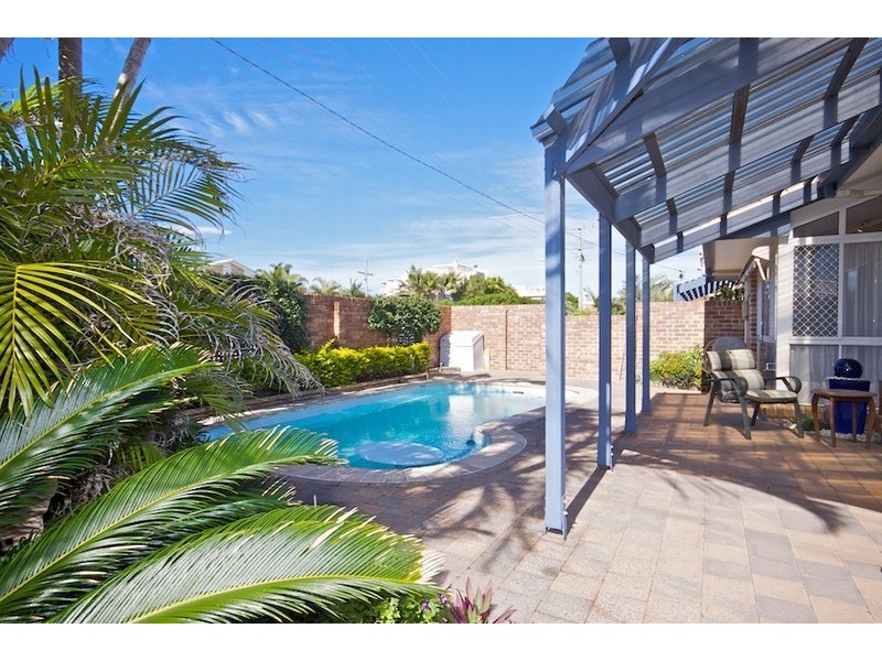 2 Coonawa Street, Buddina QLD 4575