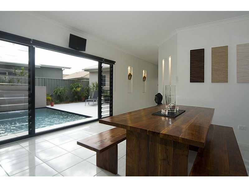 10 Jersey Place, Kawana Island QLD 4575