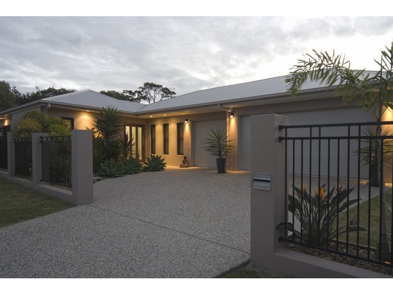 10 Jersey Place, Kawana Island QLD 4575