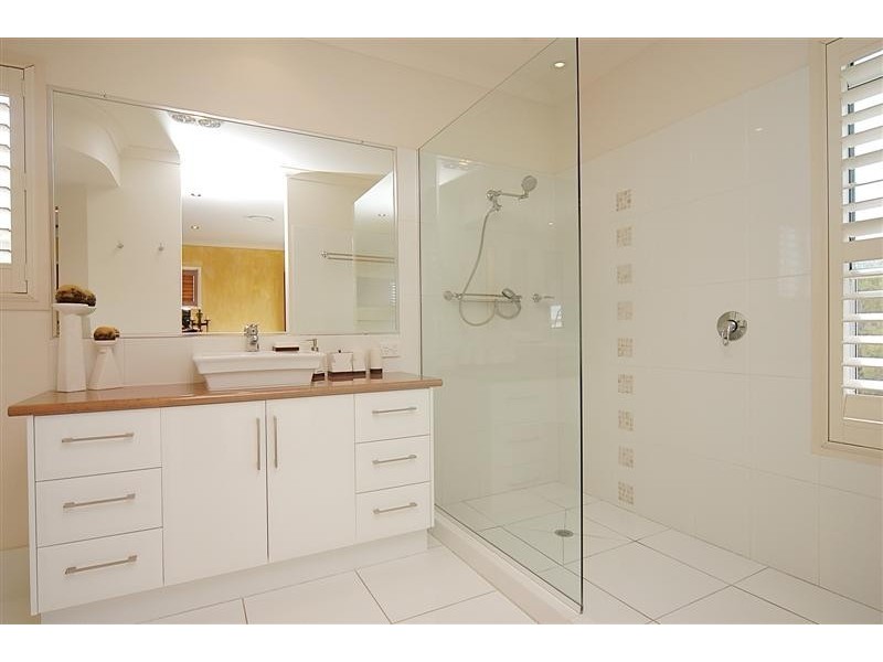 19 Magnetic Street, Kawana Island QLD 4575