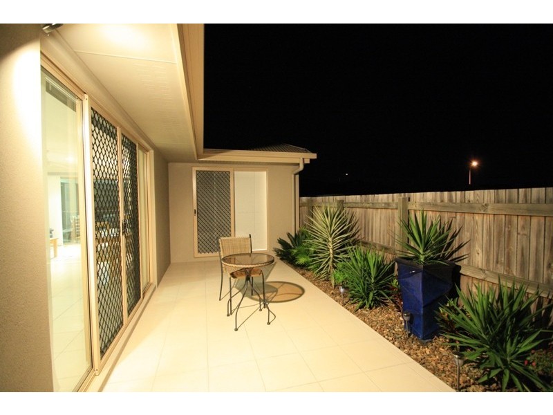 13 Domatia Place, Meridan Plains QLD 4551