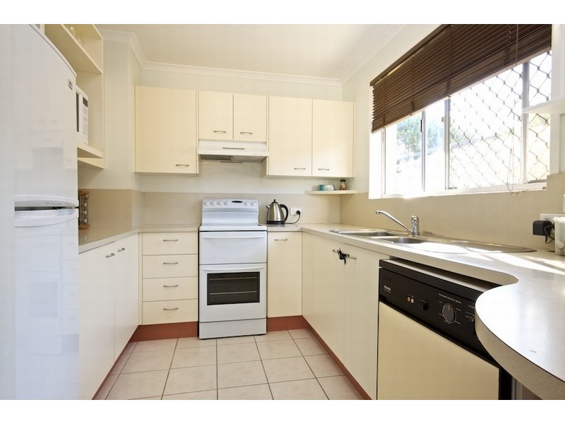 16 Baringa Street, Warana QLD 4575