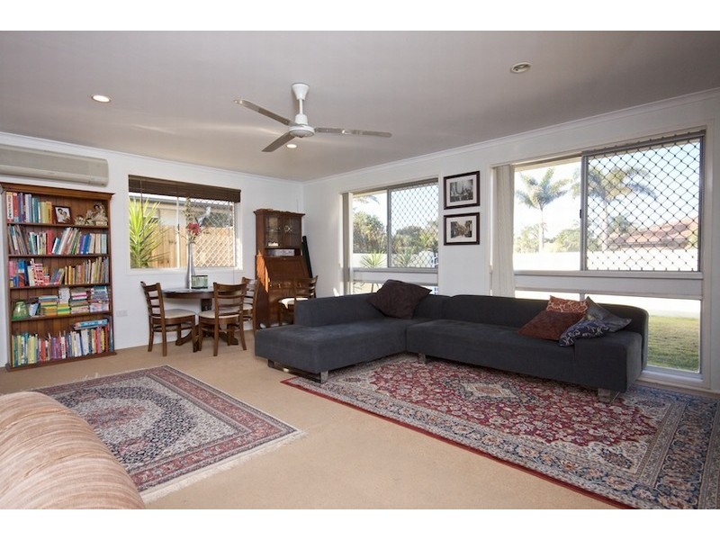 16 Baringa Street, Warana QLD 4575