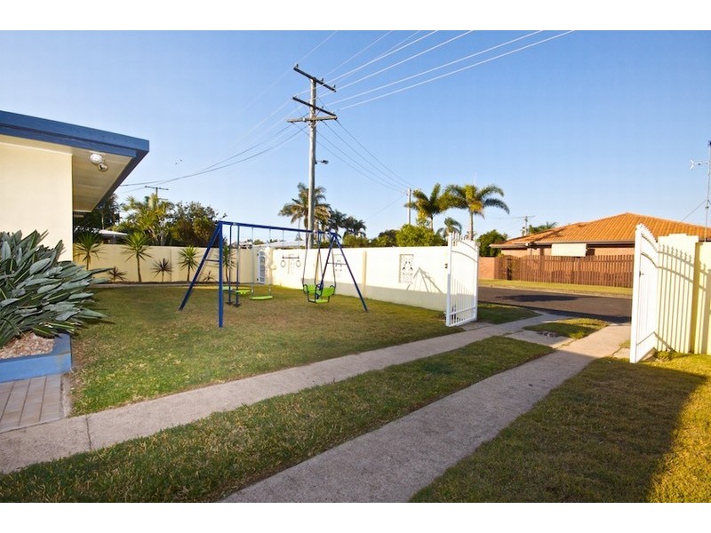 16 Baringa Street, Warana QLD 4575