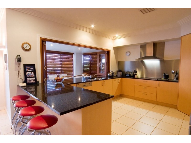 64 Chelsea Crescent, Minyama QLD 4575