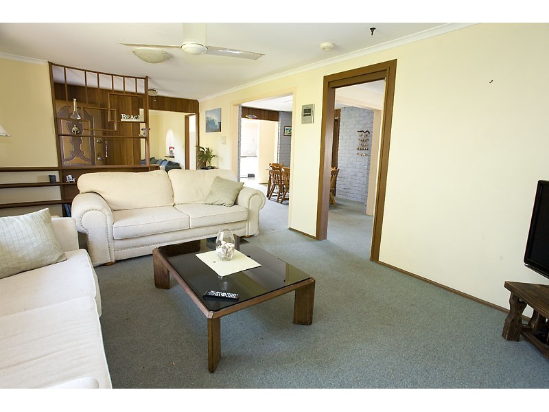 9 Kardinia Street, Minyama QLD 4575