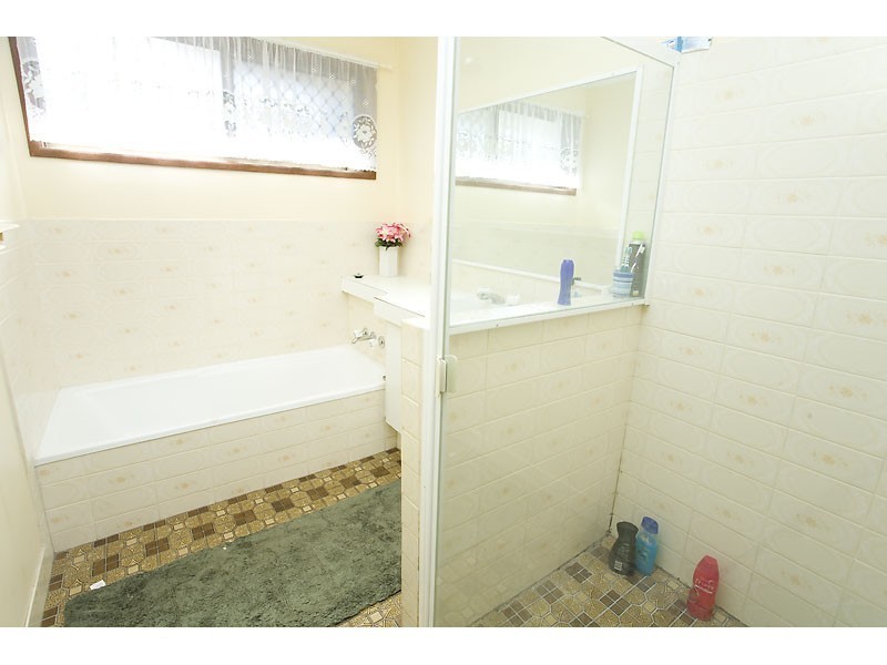 9 Kardinia Street, Minyama QLD 4575