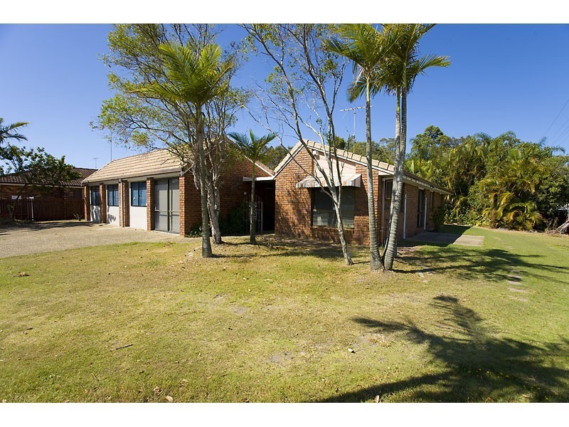 15 Churinga Street, Minyama QLD 4575