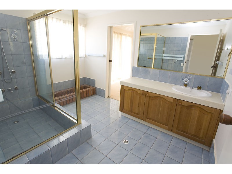 15 Churinga Street, Minyama QLD 4575