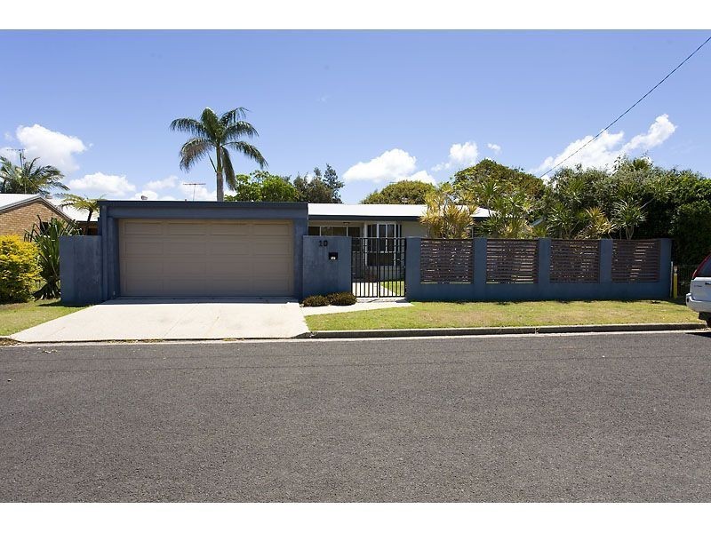 10 Tamala Street, Warana QLD 4575