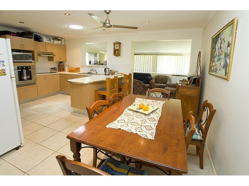 10 Tamala Street, Warana QLD 4575