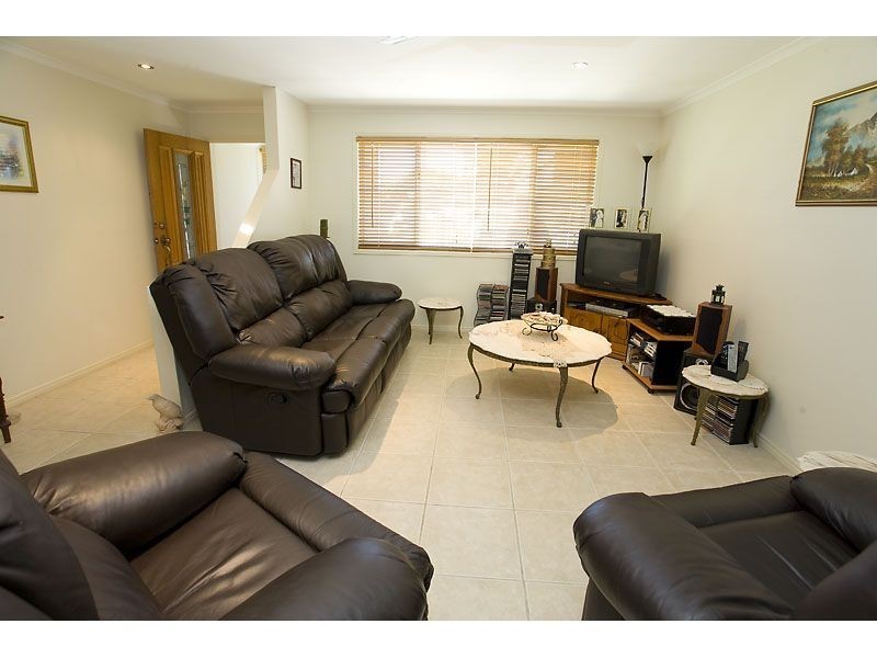 10 Tamala Street, Warana QLD 4575