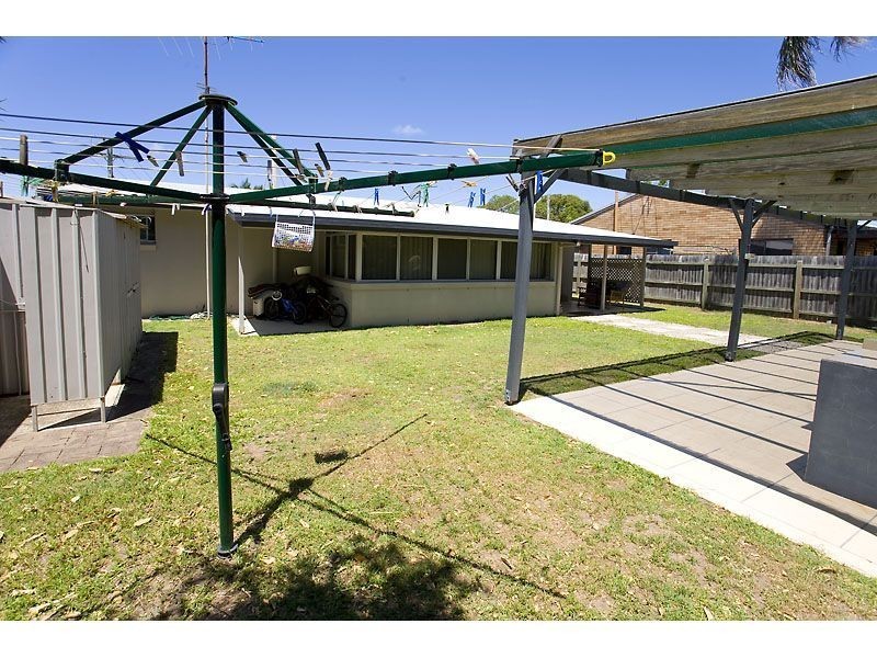 10 Tamala Street, Warana QLD 4575