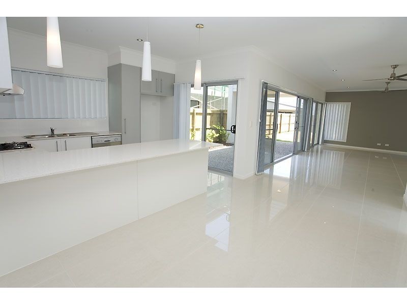 7 Outrigger Street, Wurtulla QLD 4575