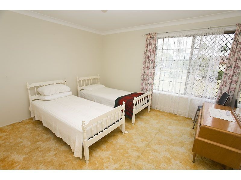 16 Currawan Street, Warana QLD 4575