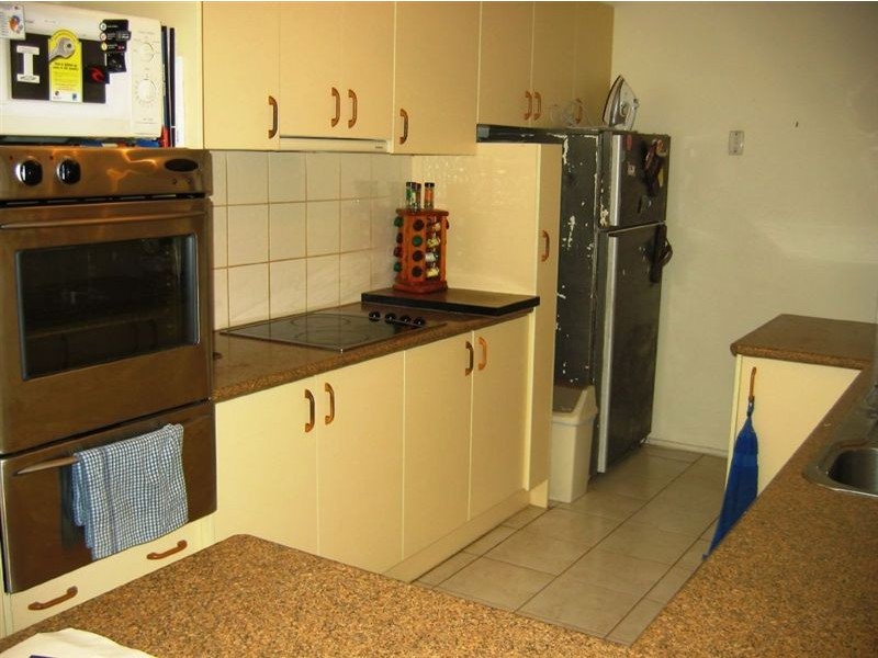 4 Coonawa Street, Buddina QLD 4575