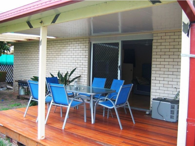 4 Coonawa Street, Buddina QLD 4575