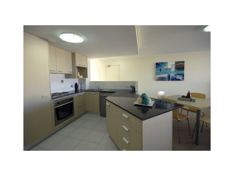 53/4 Grand Parade, Kawana Island QLD 4575