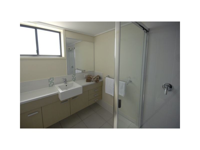 53/4 Grand Parade, Kawana Island QLD 4575