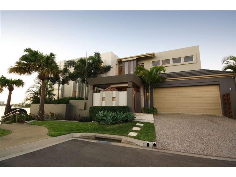 10 Cayman Place, Kawana Island QLD 4575