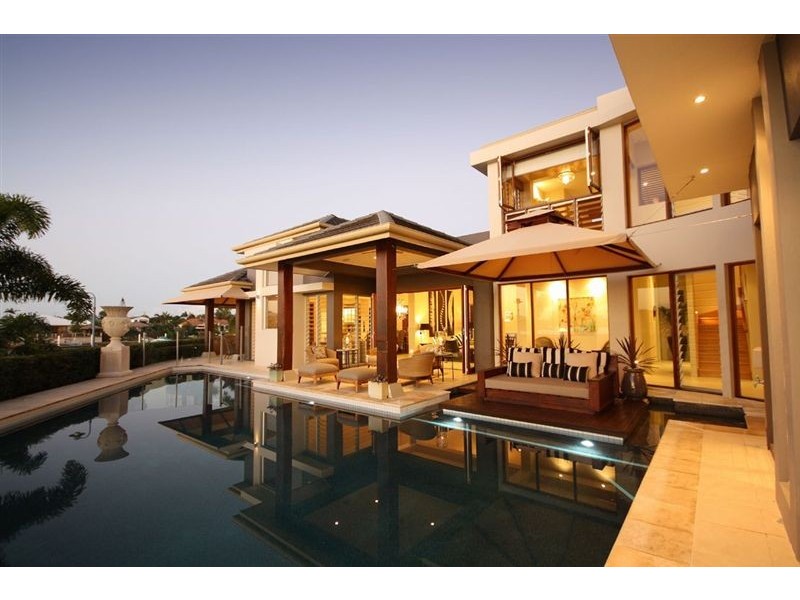 10 Cayman Place, Kawana Island QLD 4575