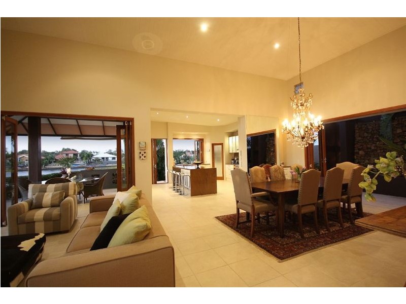 10 Cayman Place, Kawana Island QLD 4575