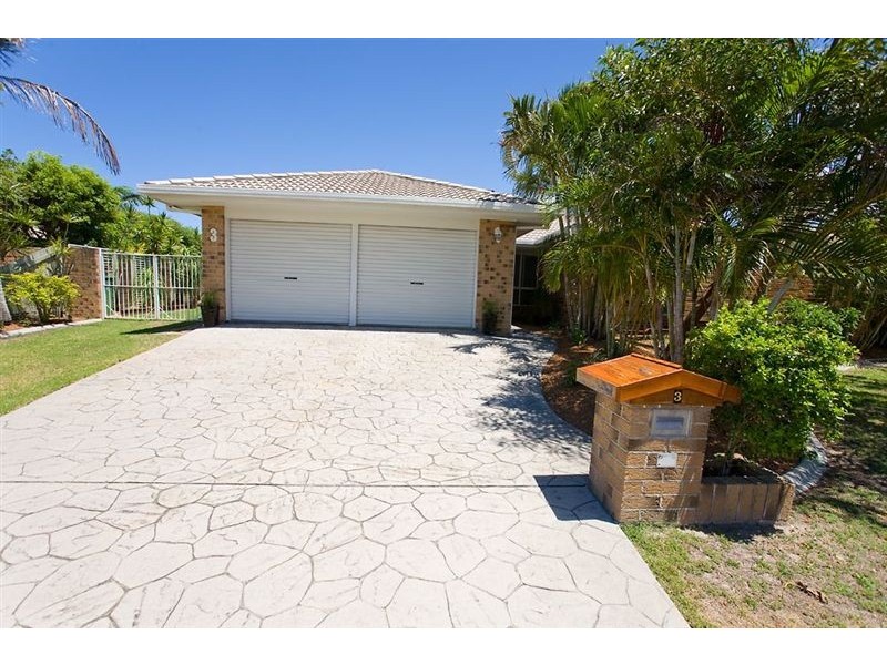 3 Suncrest Court, Wurtulla QLD 4575