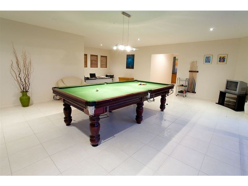 1 Rinca Place, Kawana Island QLD 4575