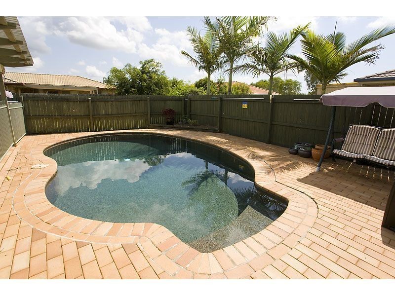 50 Village Way, Little Mountain QLD 4551