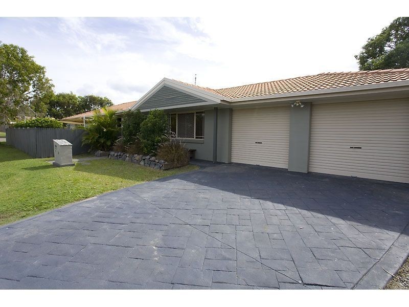 2 Caulfield Close, Little Mountain QLD 4551