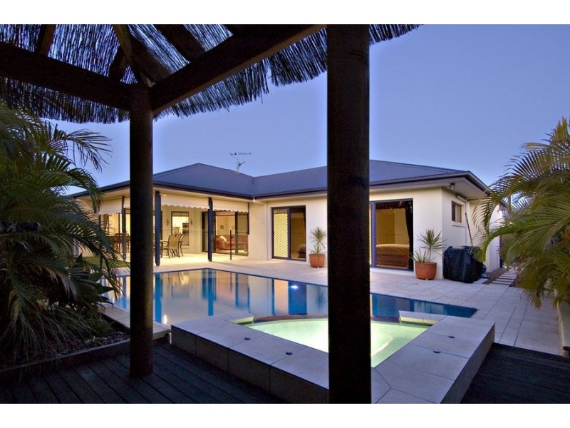 3 Bahamas Circuit, Kawana Island QLD 4575