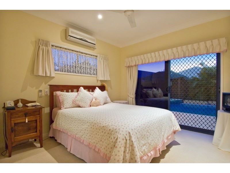 3 Bahamas Circuit, Kawana Island QLD 4575