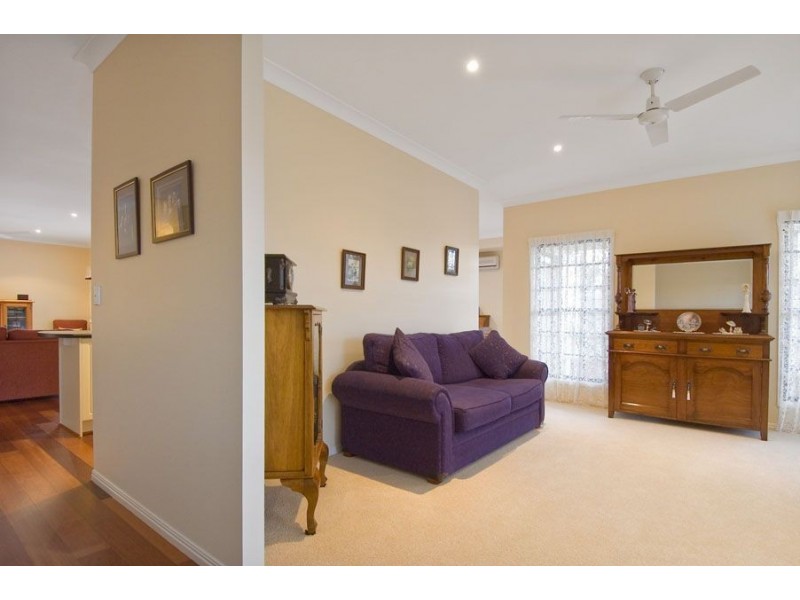 3 Bahamas Circuit, Kawana Island QLD 4575