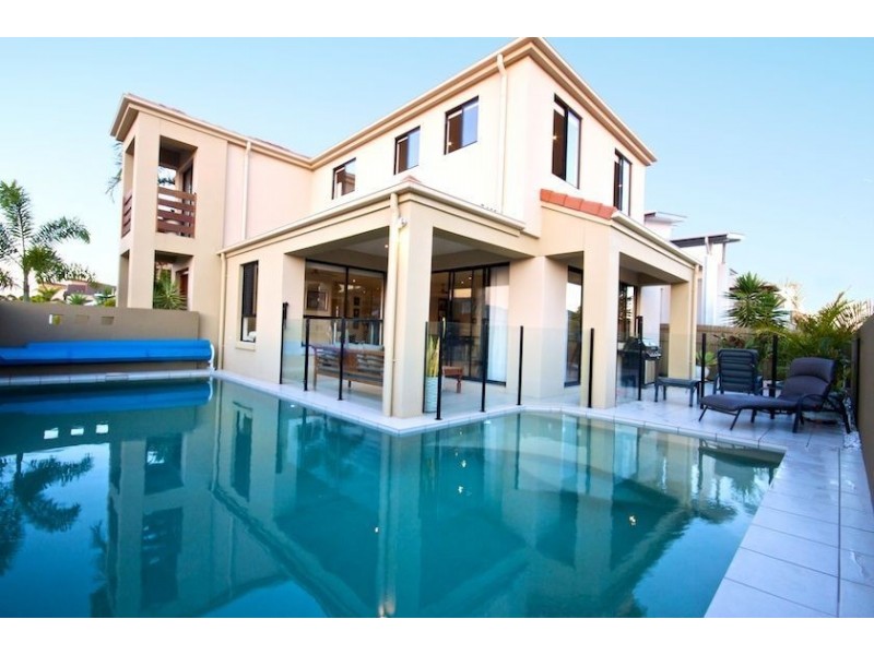 33 Cuba Court, Kawana Island QLD 4575
