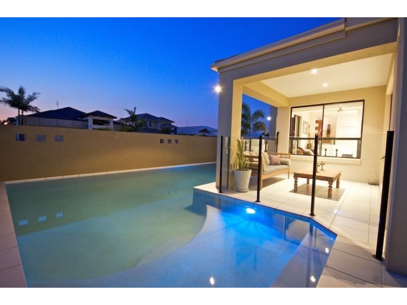 33 Cuba Court, Kawana Island QLD 4575