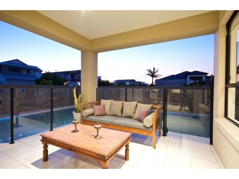 33 Cuba Court, Kawana Island QLD 4575
