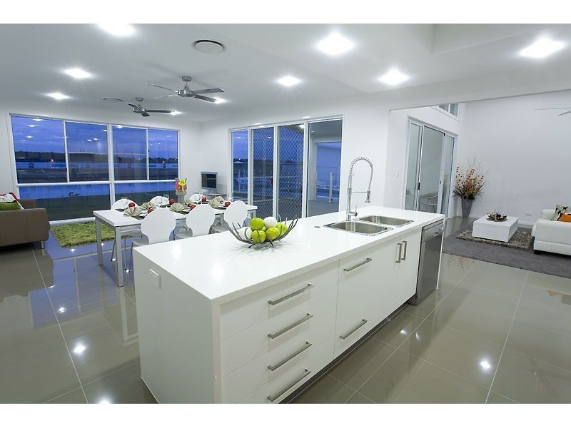 73 Bellanboe Circuit, Pelican Waters QLD 4551