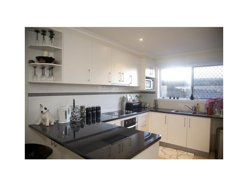 1/105 Lowanna Drive, Buddina QLD 4575