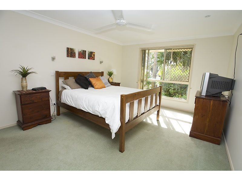 10 Rossiter Place, Aroona QLD 4551