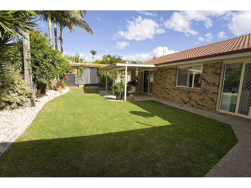 10 Rossiter Place, Aroona QLD 4551