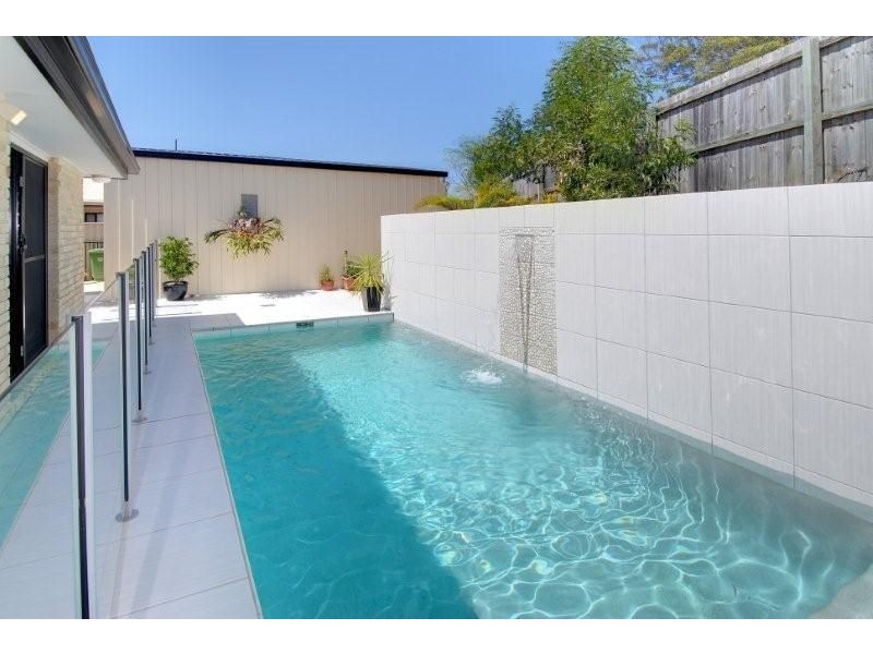 8 Cullen Drive, Little Mountain QLD 4551