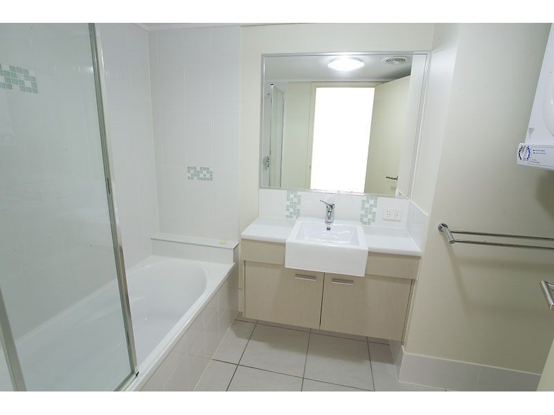 45/4 Grand Parade, Kawana Island QLD 4575