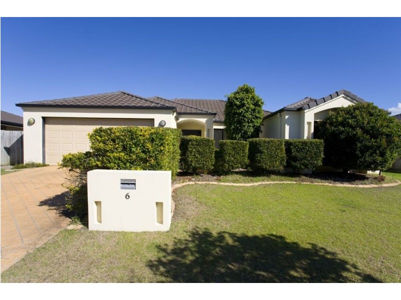 6 Malta Place, Kawana Island QLD 4575