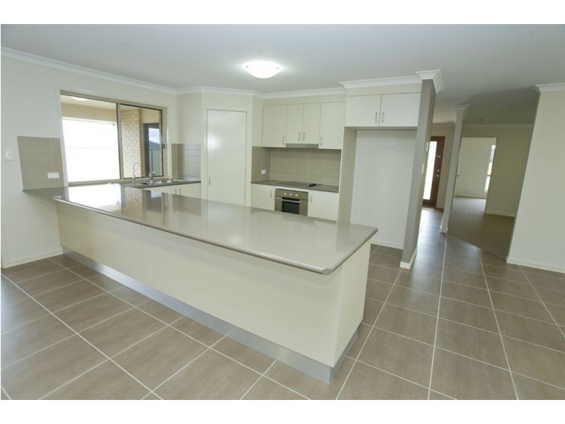 5 Allan Place, Kingaroy QLD 4610