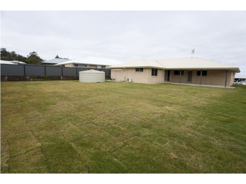 8 Allan Place, Kingaroy QLD 4610