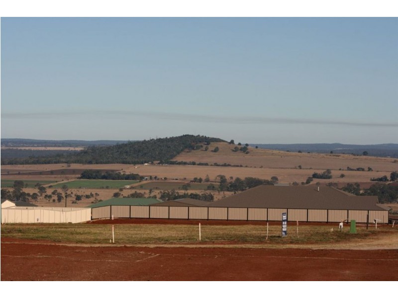 11 Nobby Way, Kingaroy QLD 4610
