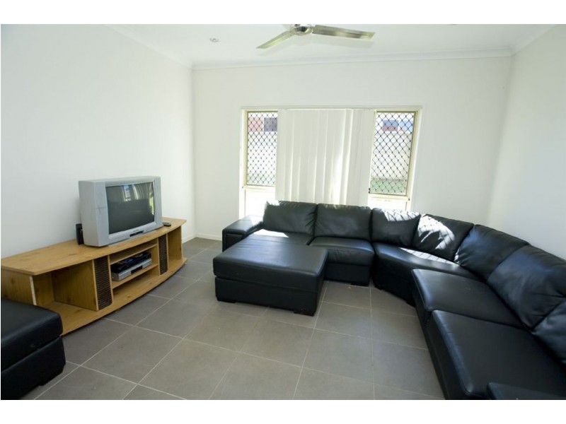 25 Scribbly Gum Drive, Meridan Plains QLD 4551