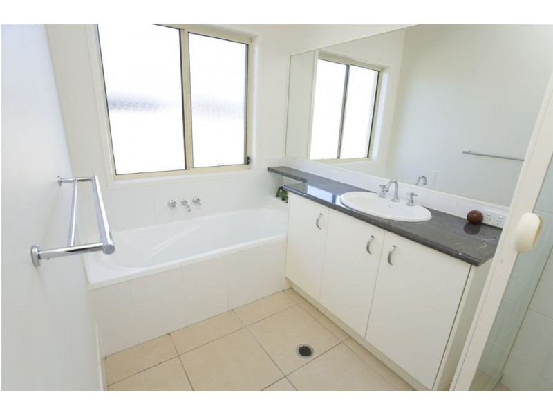 25 Scribbly Gum Drive, Meridan Plains QLD 4551