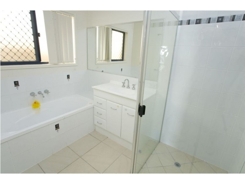 32 Nebo Street, Caloundra West QLD 4551